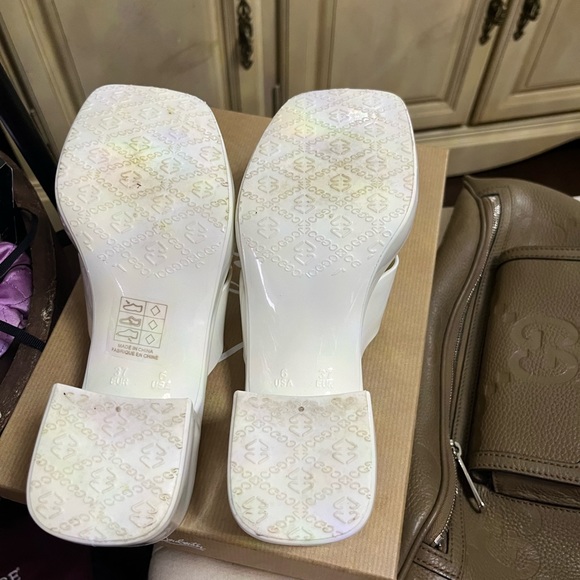 Jeffrey Campbell - Picture 5 of 5